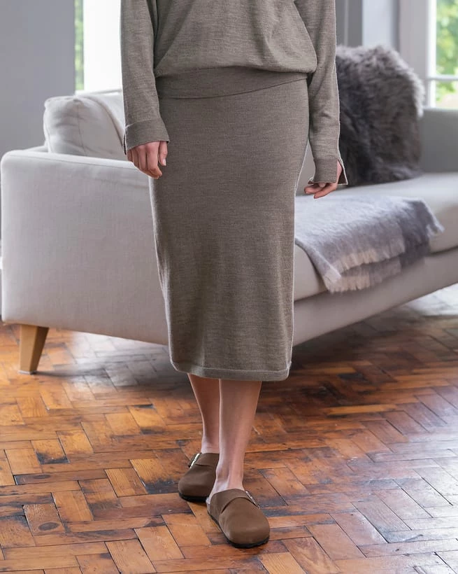 Merino Midi Skirt 3 Merino Midi Skirt