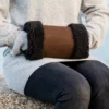 Shearling Handmuff
