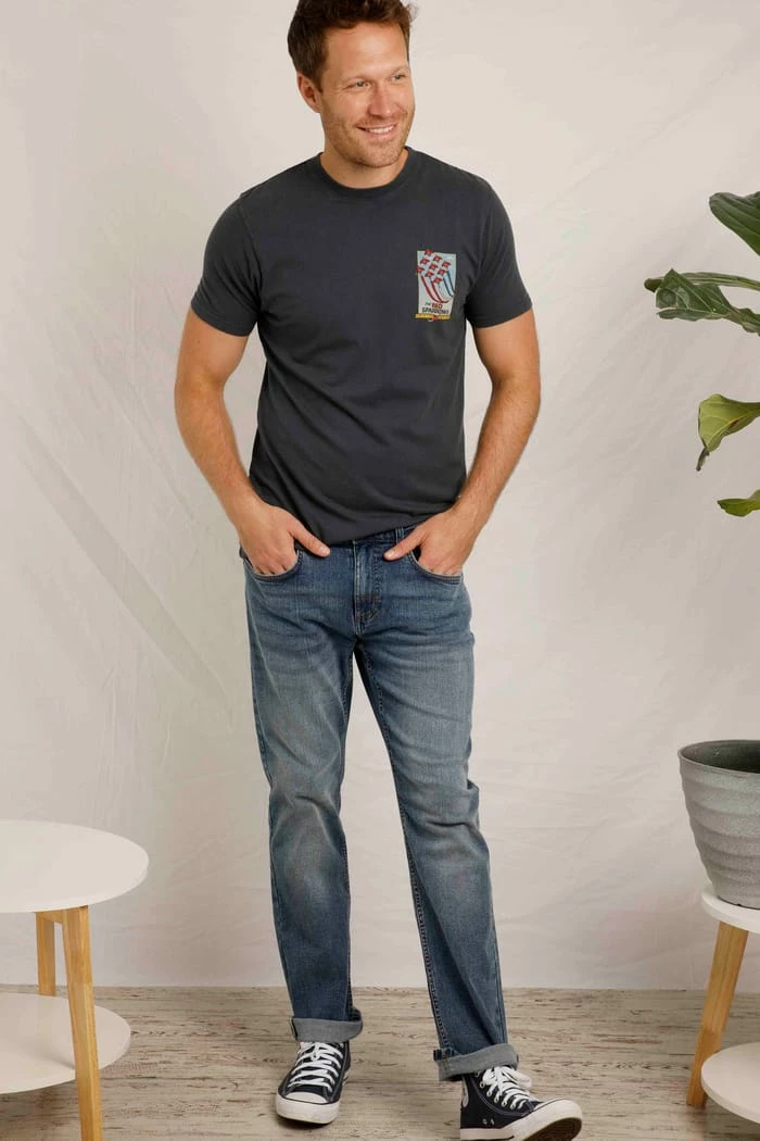 Red Sparrows Heritage Artist T-Shirt Navy 3 Red Sparrows Heritage Artist T-Shirt Navy